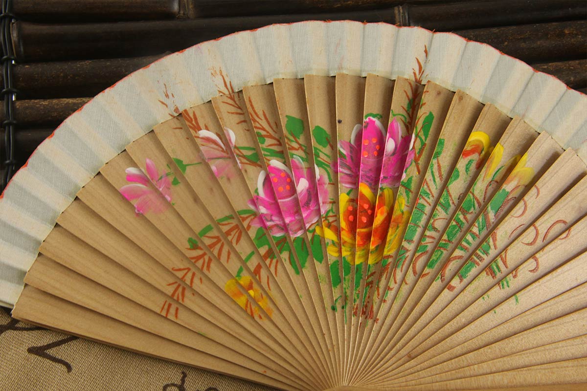 Spanish Wood Color Rhododendron Handheld Fan (2)
